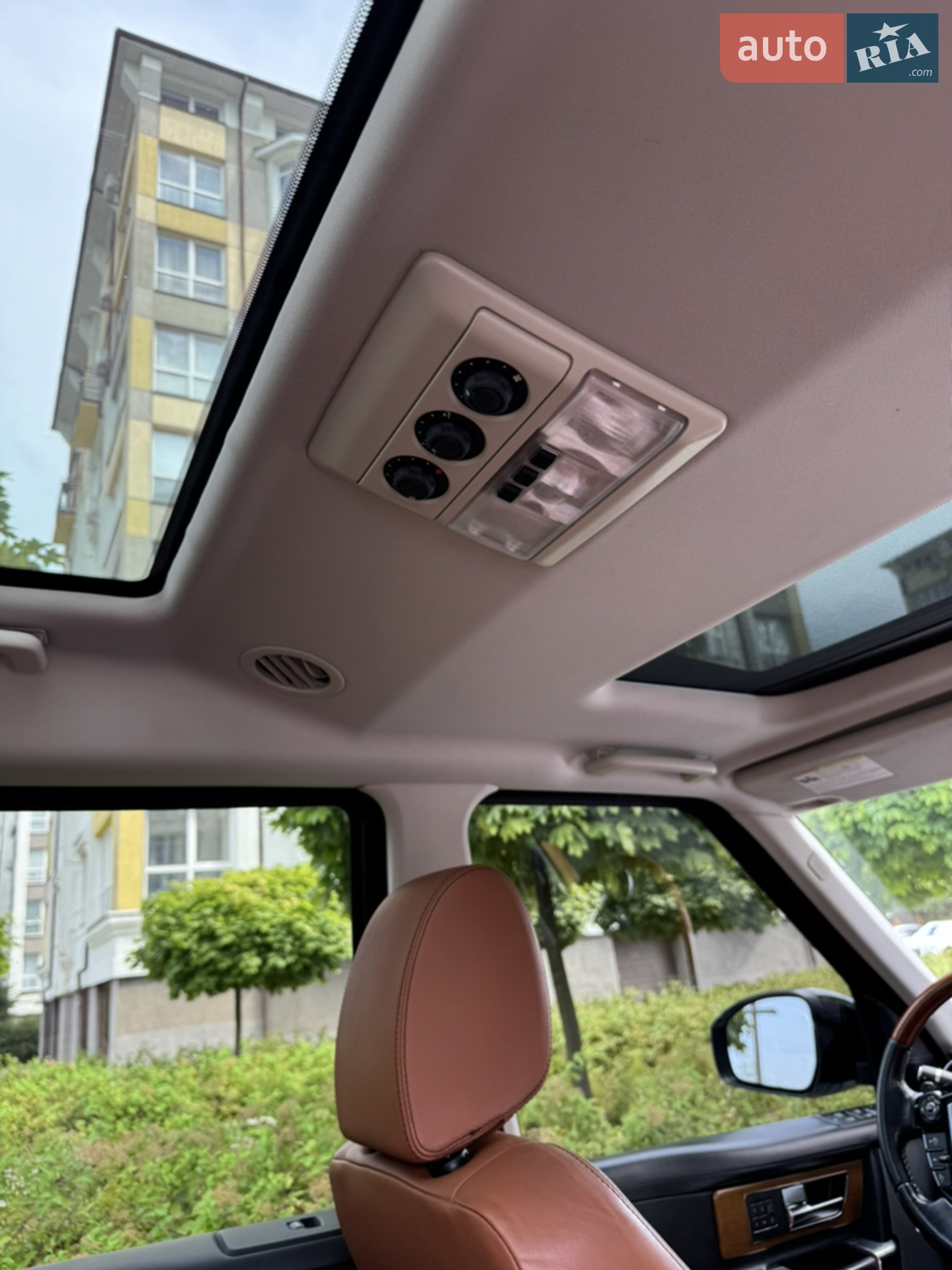 2016 Land Rover Discovery - мініатюра 21