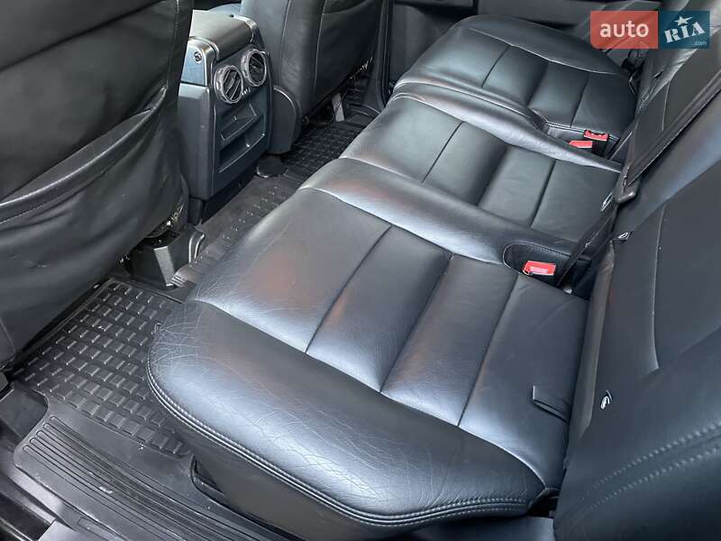 Внедорожник / Кроссовер Land Rover Discovery 2008 в Черновцах