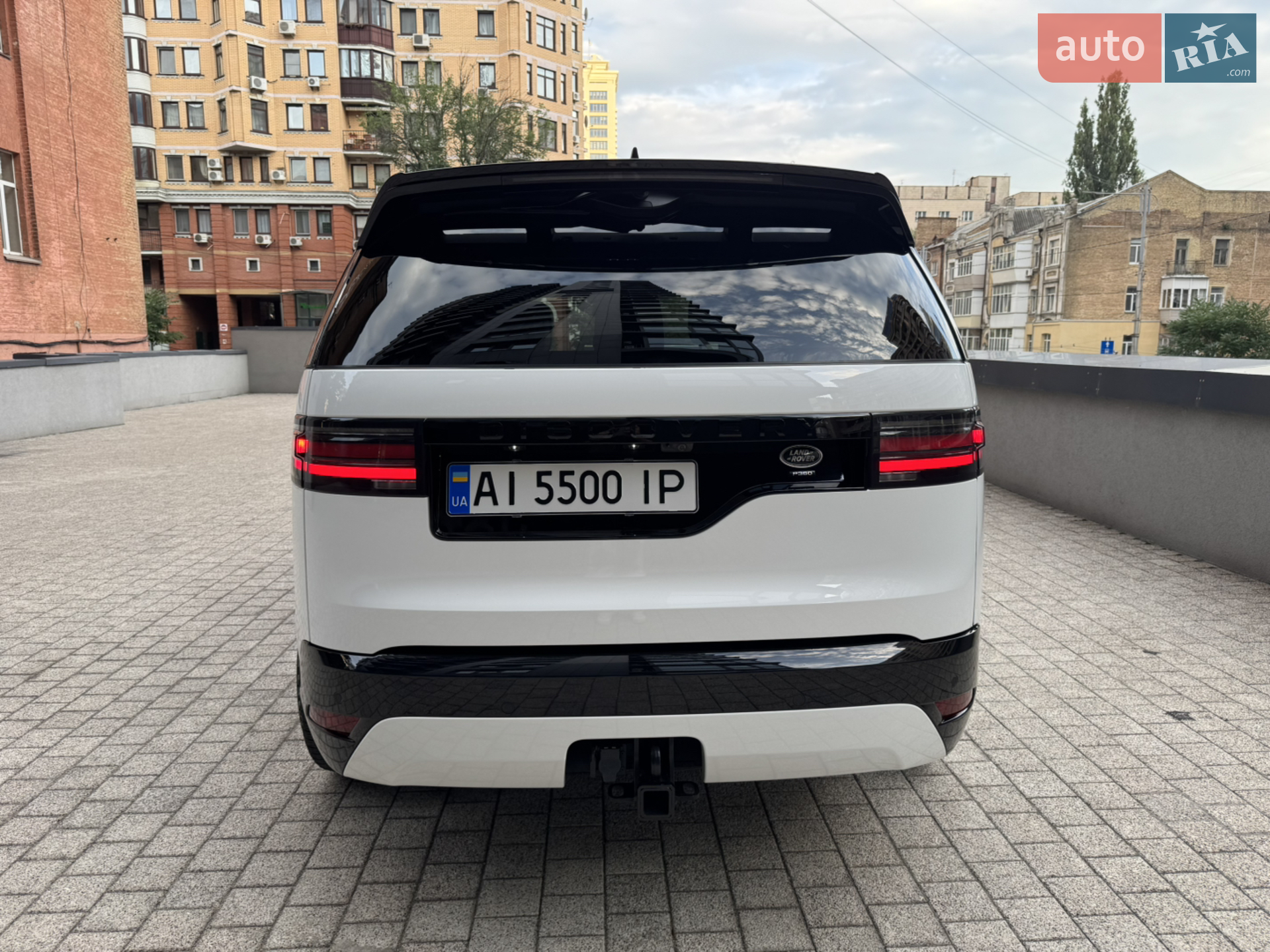 2021 Land Rover Discovery - мініатюра 15