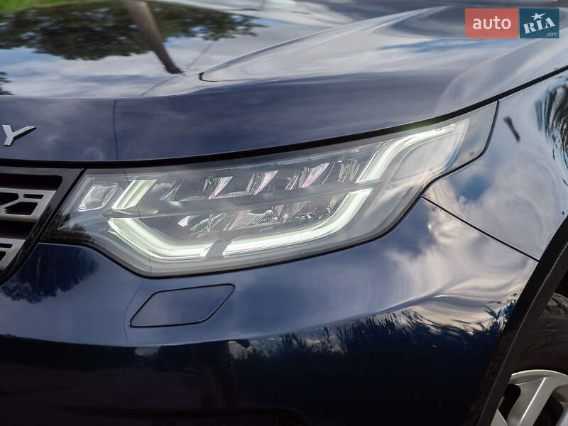 Внедорожник / Кроссовер Land Rover Discovery 2018 в Киеве