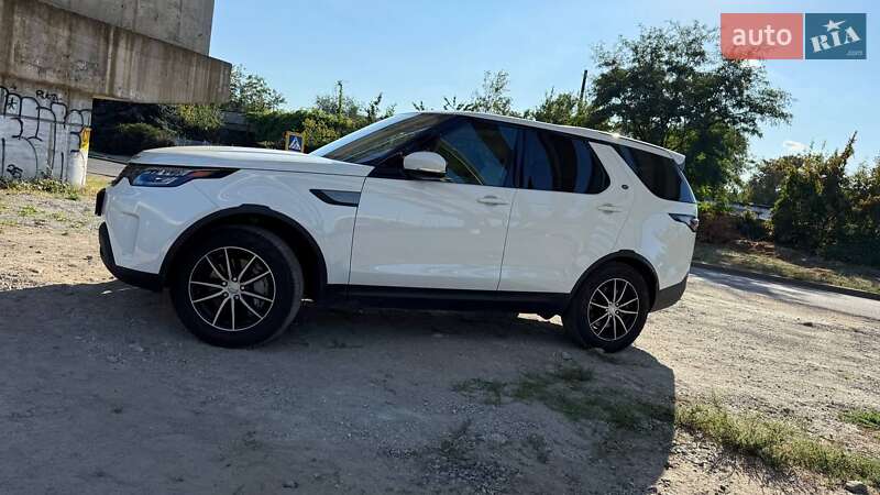 Позашляховик / Кросовер Land Rover Discovery 2018 в Дніпрі