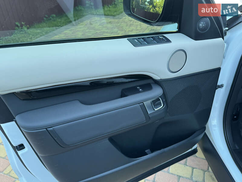 Внедорожник / Кроссовер Land Rover Discovery 2019 в Киеве фото 12 Внедорожник / Кроссовер Land Rover Discovery 2019 в Киеве