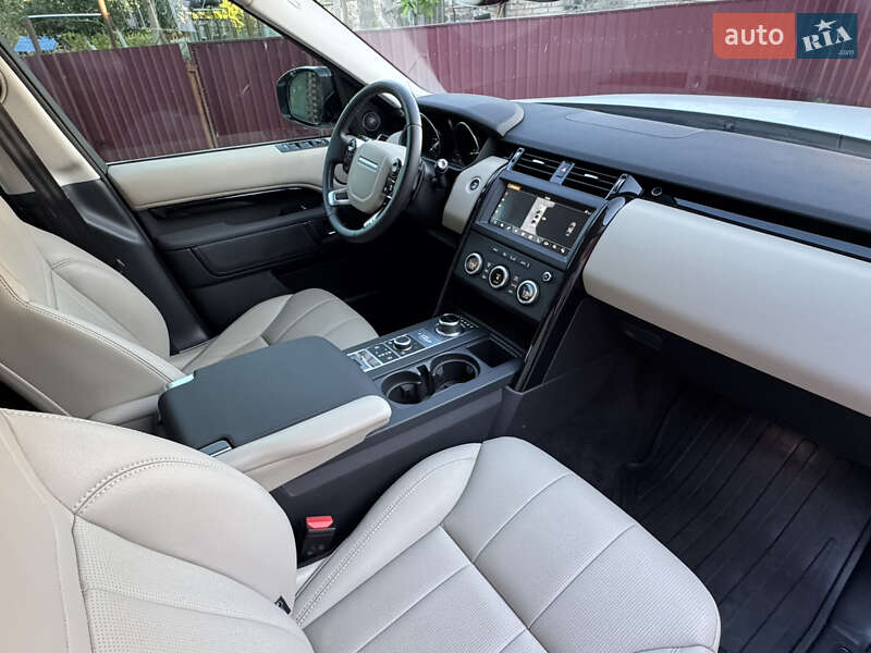 Внедорожник / Кроссовер Land Rover Discovery 2019 в Киеве фото 26 Внедорожник / Кроссовер Land Rover Discovery 2019 в Киеве