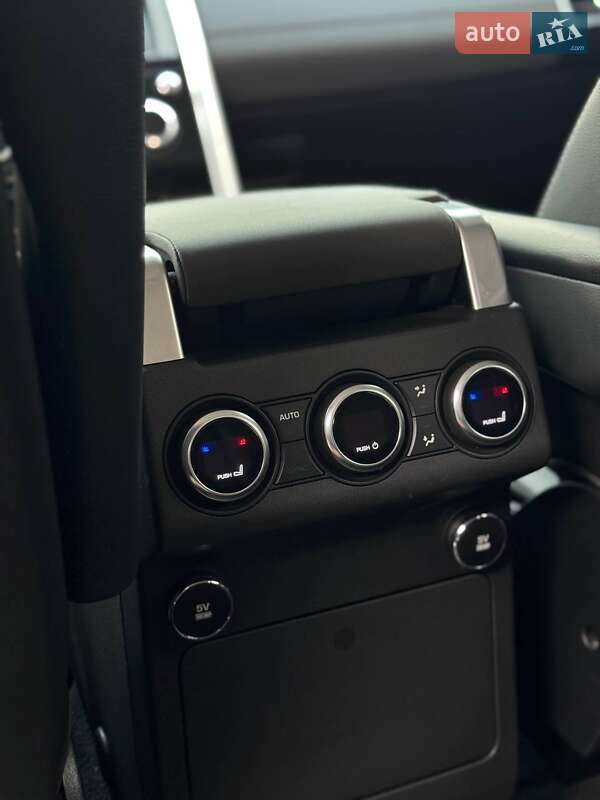 Внедорожник / Кроссовер Land Rover Discovery 2018 в Киеве