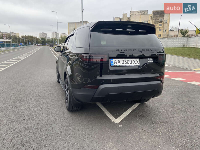 Позашляховик / Кросовер Land Rover Discovery 2017 в Києві
