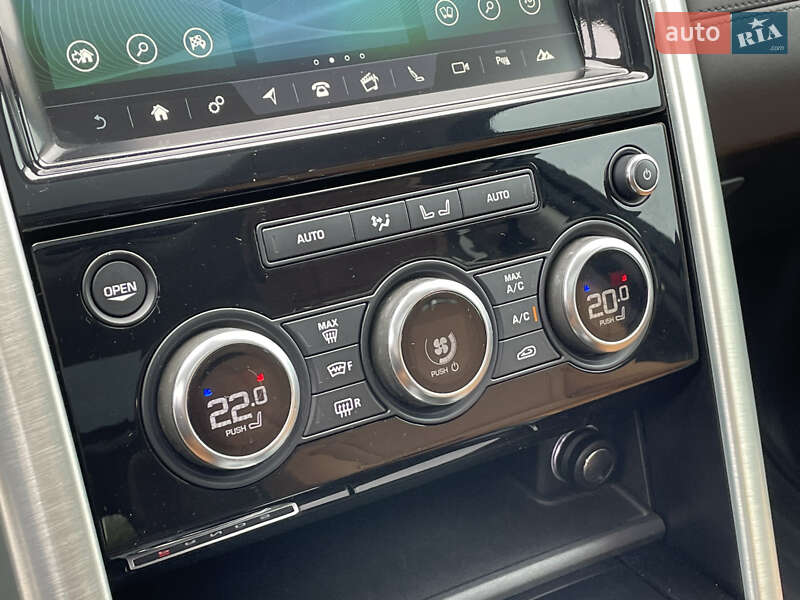 Внедорожник / Кроссовер Land Rover Discovery 2018 в Киеве