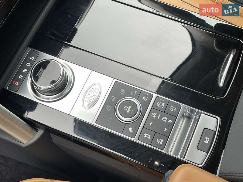 Внедорожник / Кроссовер Land Rover Discovery 2018 в Киеве