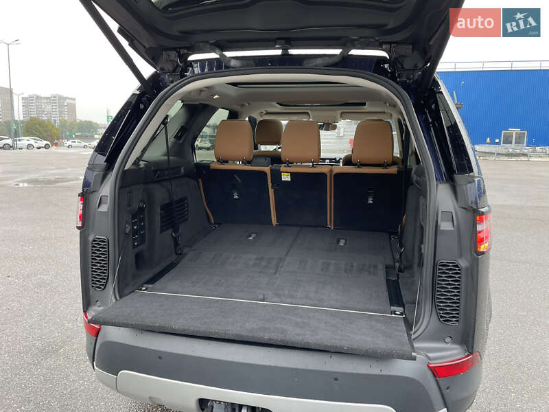 Внедорожник / Кроссовер Land Rover Discovery 2018 в Киеве