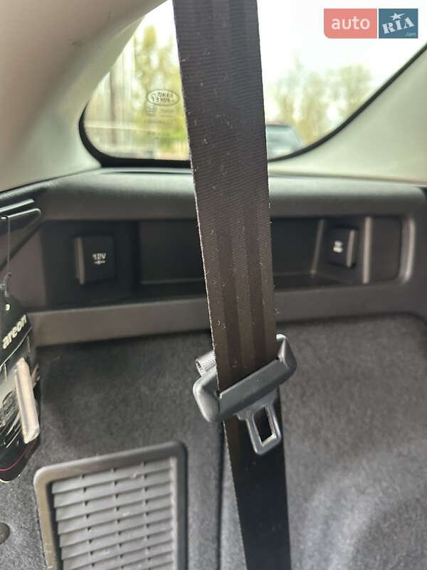 Позашляховик / Кросовер Land Rover Discovery 2019 в Києві