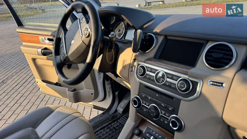 Позашляховик / Кросовер Land Rover Discovery 2016 в Львові