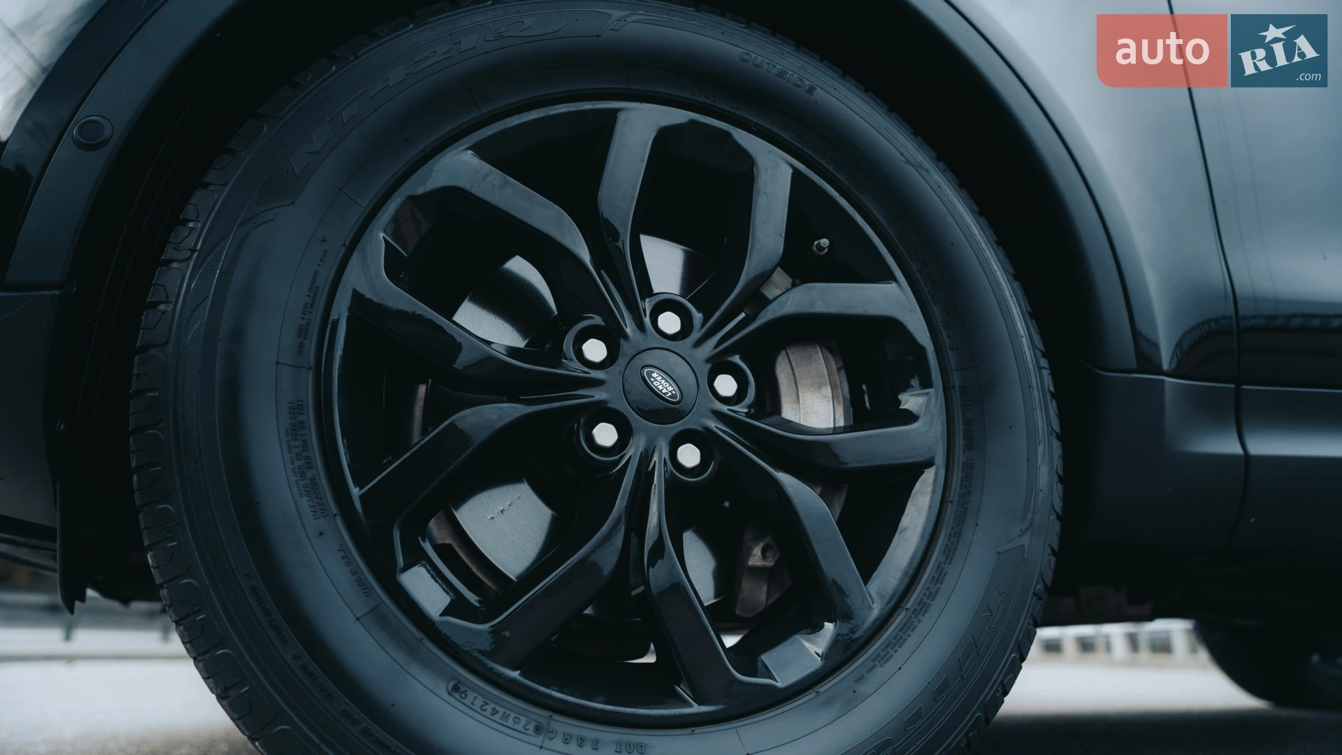 2019 Land Rover Discovery - мініатюра 19