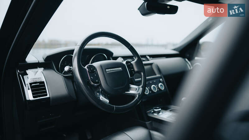 Позашляховик / Кросовер Land Rover Discovery 2019 в Києві фото 39 Позашляховик / Кросовер Land Rover Discovery 2019 в Києві