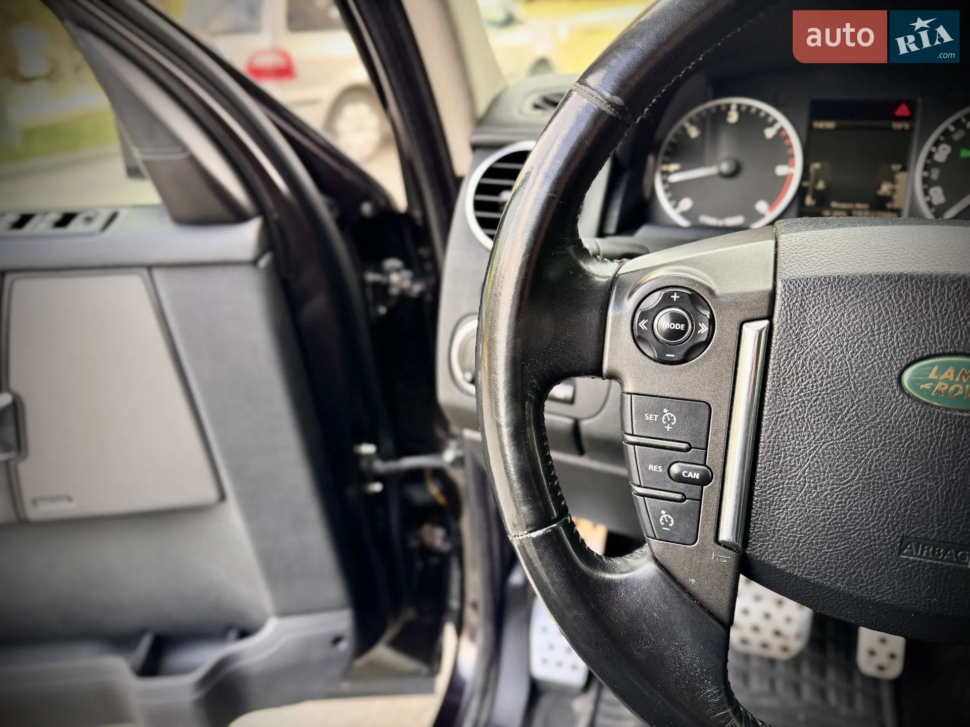 2010 Land Rover Discovery - мініатюра 28