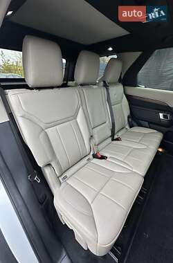 Внедорожник / Кроссовер Land Rover Discovery 2018 в 