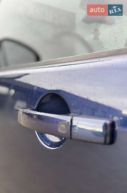 Позашляховик / Кросовер Land Rover Discovery 2016 в  фото 21 Позашляховик / Кросовер Land Rover Discovery 2016 в