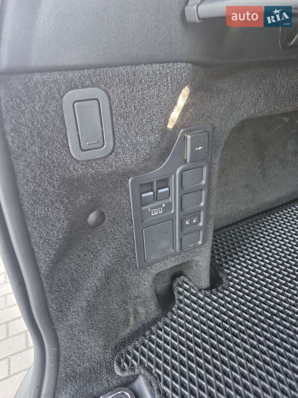 Внедорожник / Кроссовер Land Rover Discovery 2021 в Львове