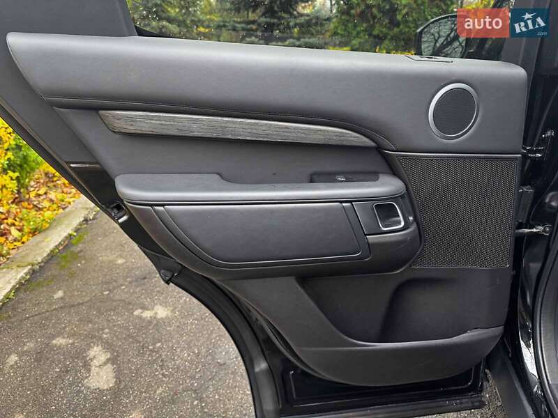 Позашляховик / Кросовер Land Rover Discovery 2019 в Києві фото 32 Позашляховик / Кросовер Land Rover Discovery 2019 в Києві