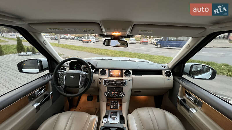 Внедорожник / Кроссовер Land Rover Discovery 2016 в Львове