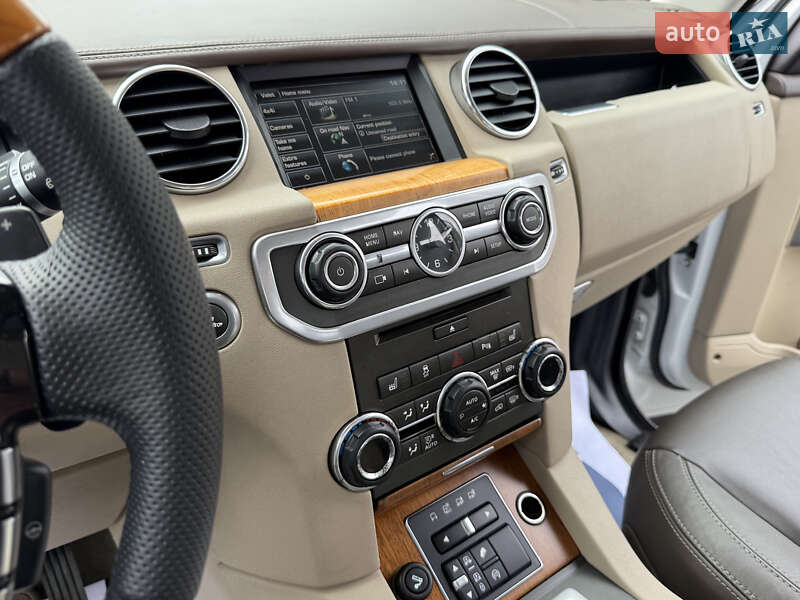 Внедорожник / Кроссовер Land Rover Discovery 2016 в Дрогобыче