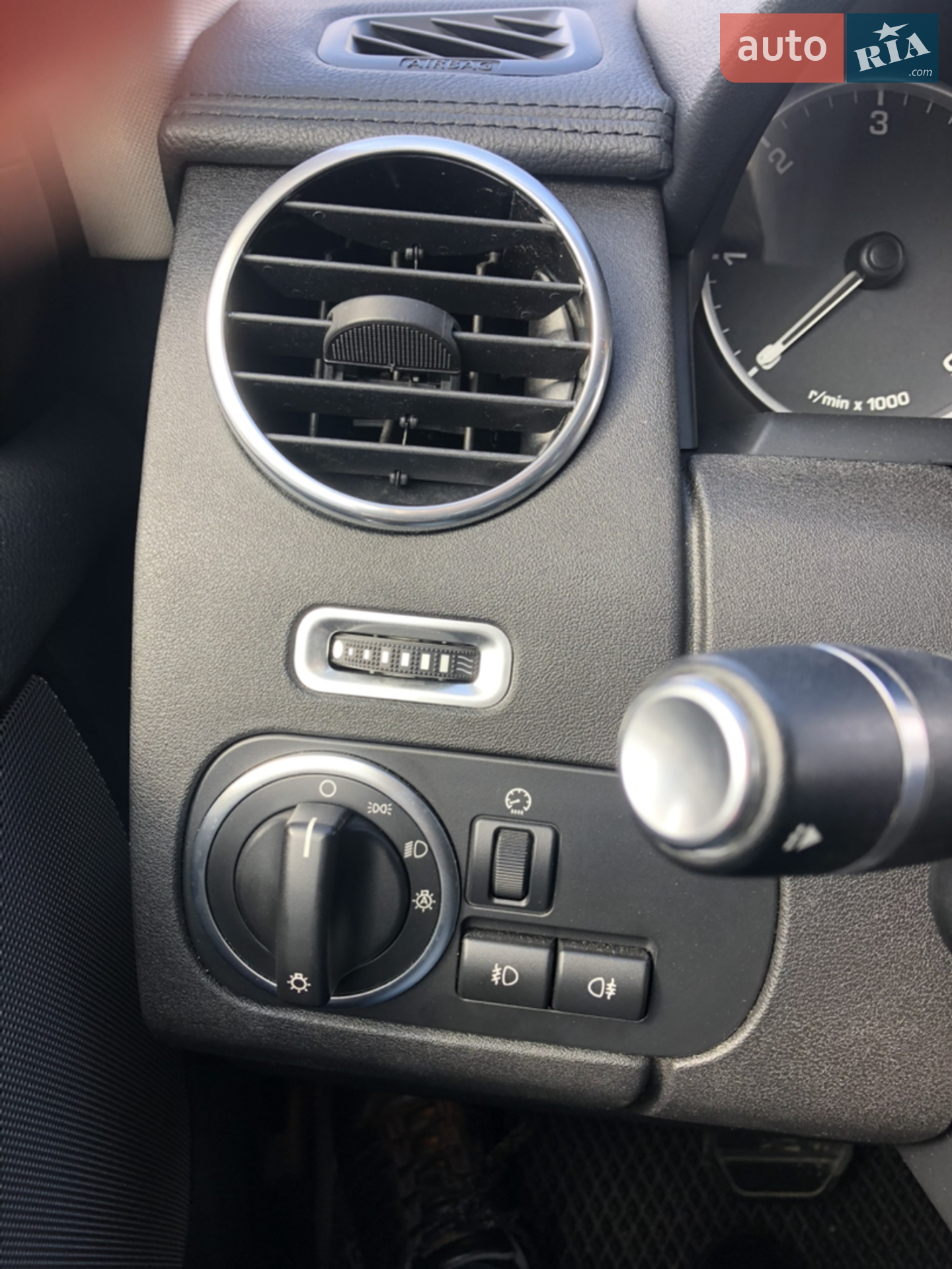 2015 Land Rover Discovery - мініатюра 24