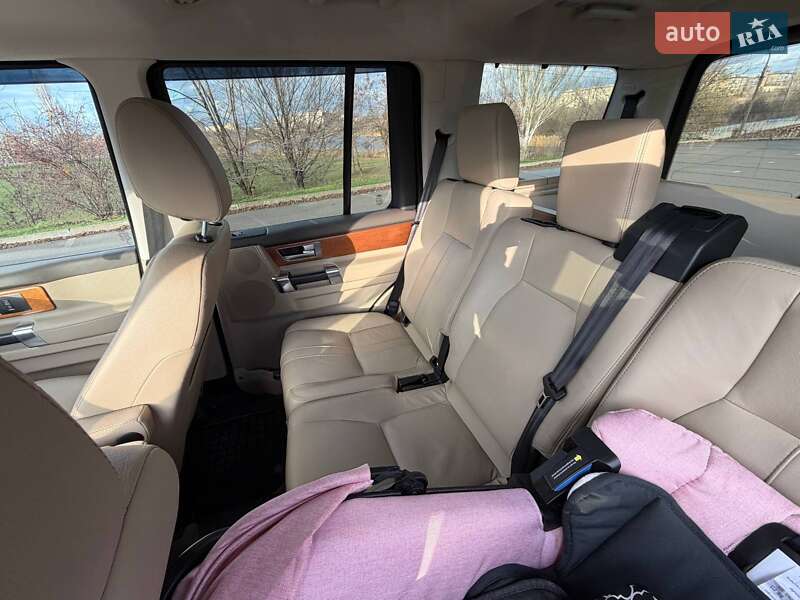 Внедорожник / Кроссовер Land Rover Discovery 2015 в Кривом Роге