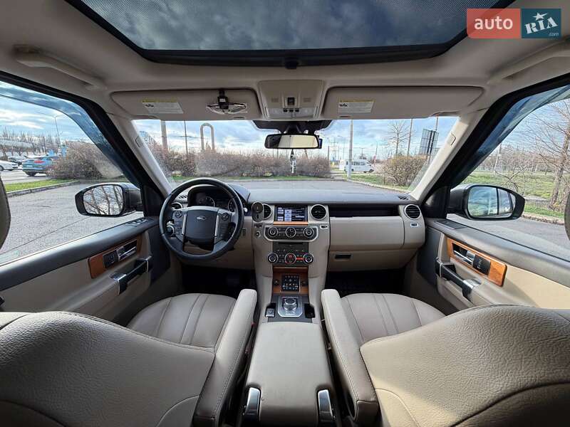 Внедорожник / Кроссовер Land Rover Discovery 2015 в Кривом Роге