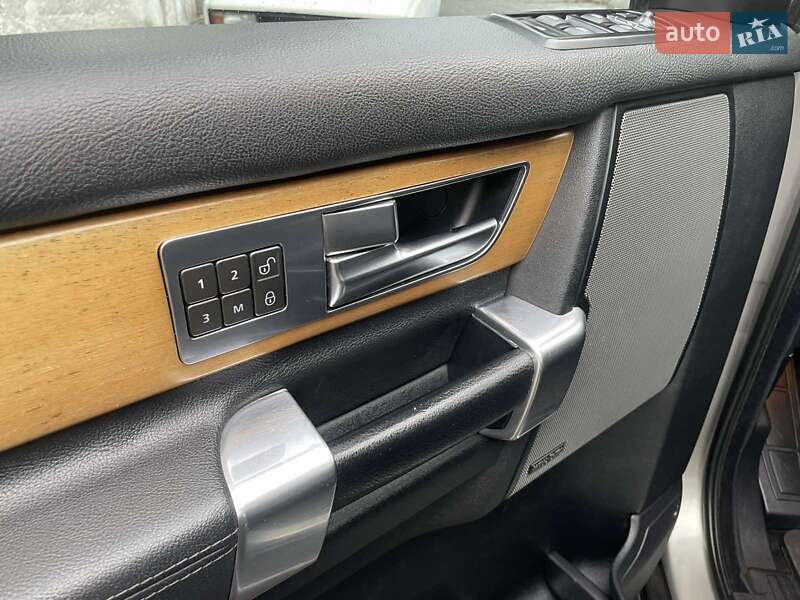 Внедорожник / Кроссовер Land Rover Discovery 2012 в Киеве