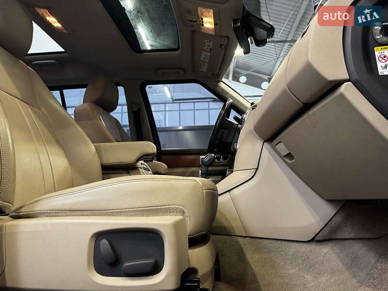 Внедорожник / Кроссовер Land Rover Discovery 2011 в Киеве