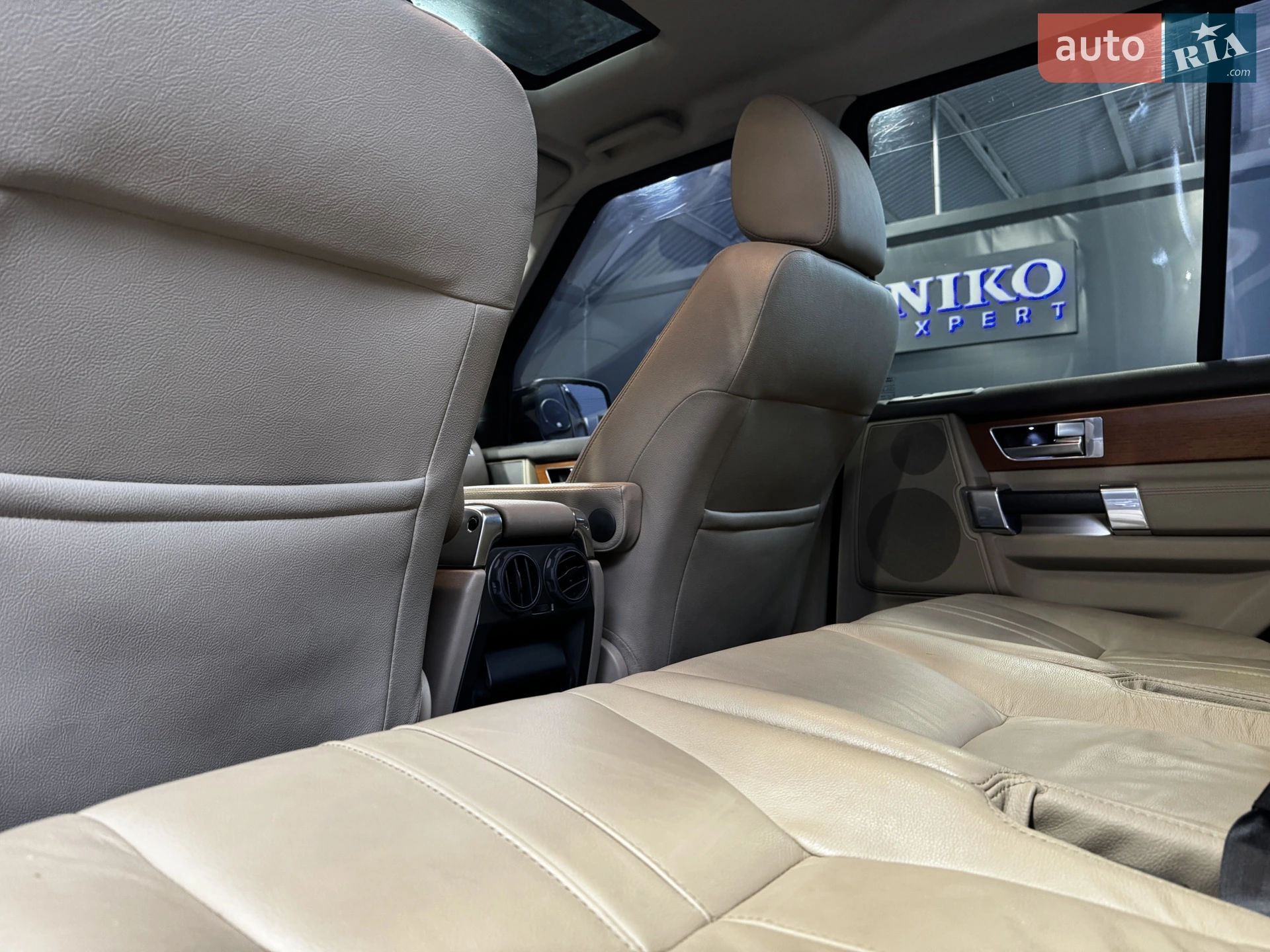 2011 Land Rover Discovery - мініатюра 35