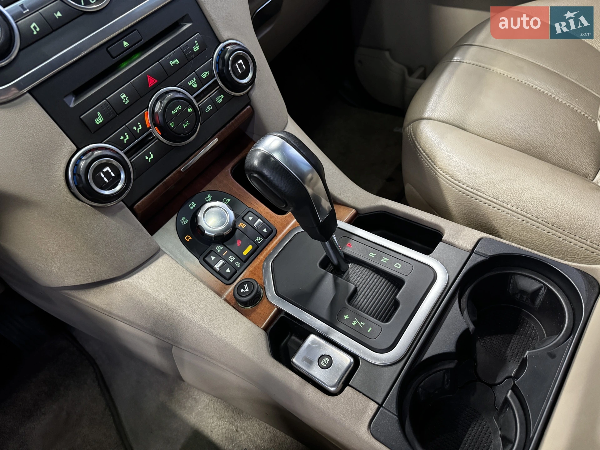 2011 Land Rover Discovery - мініатюра 29