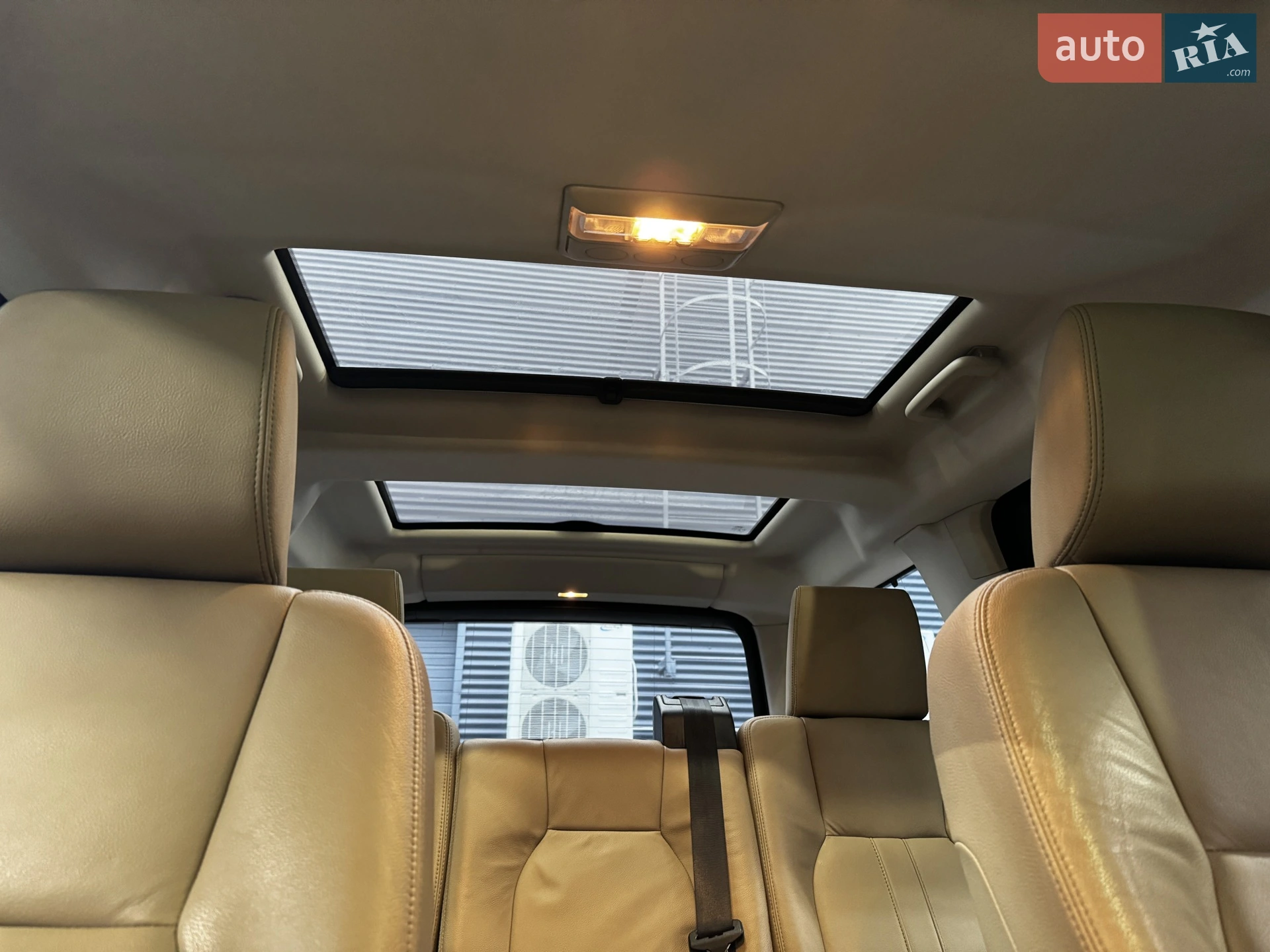 2011 Land Rover Discovery - мініатюра 32