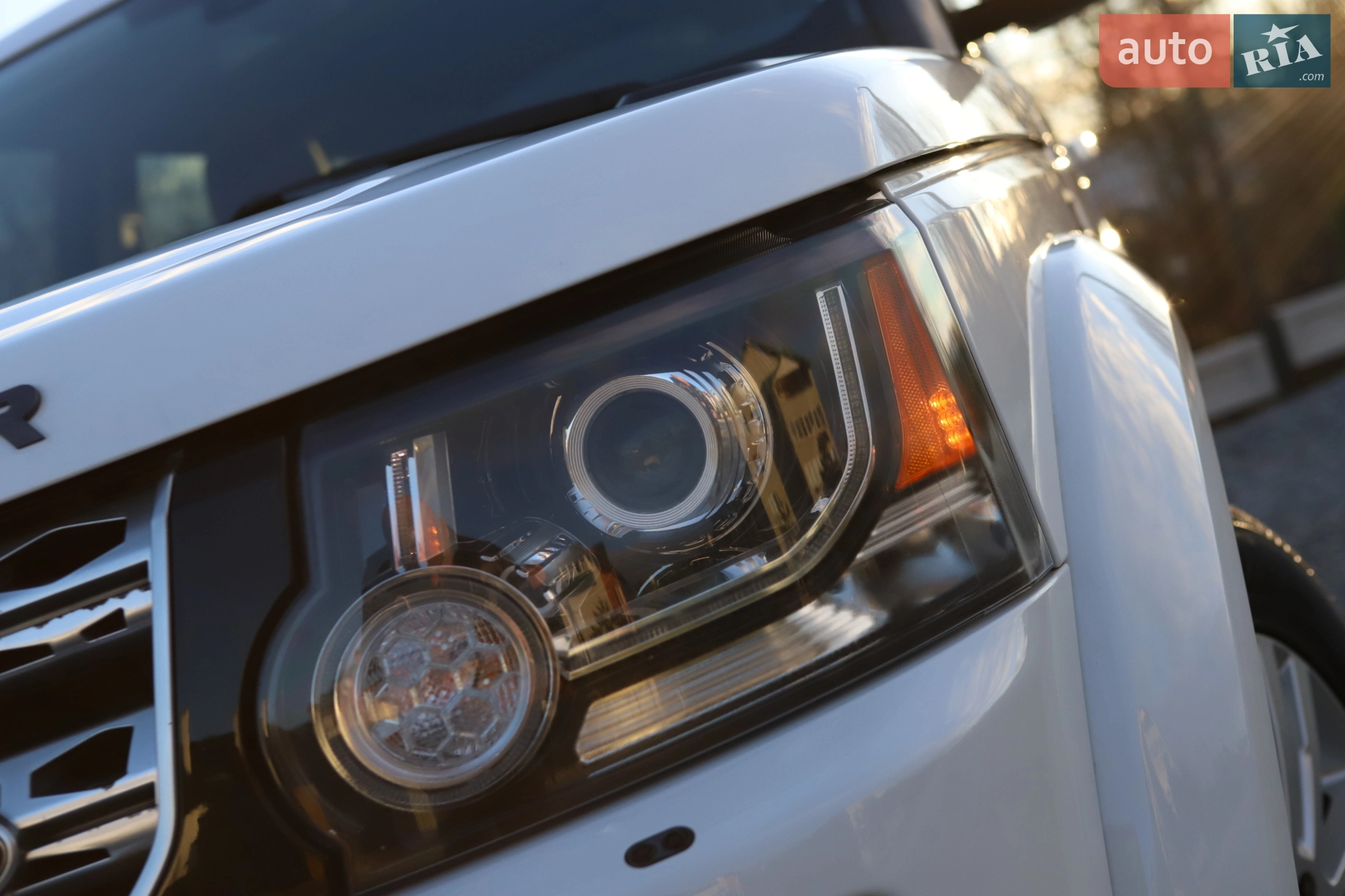 2015 Land Rover Discovery - мініатюра 31