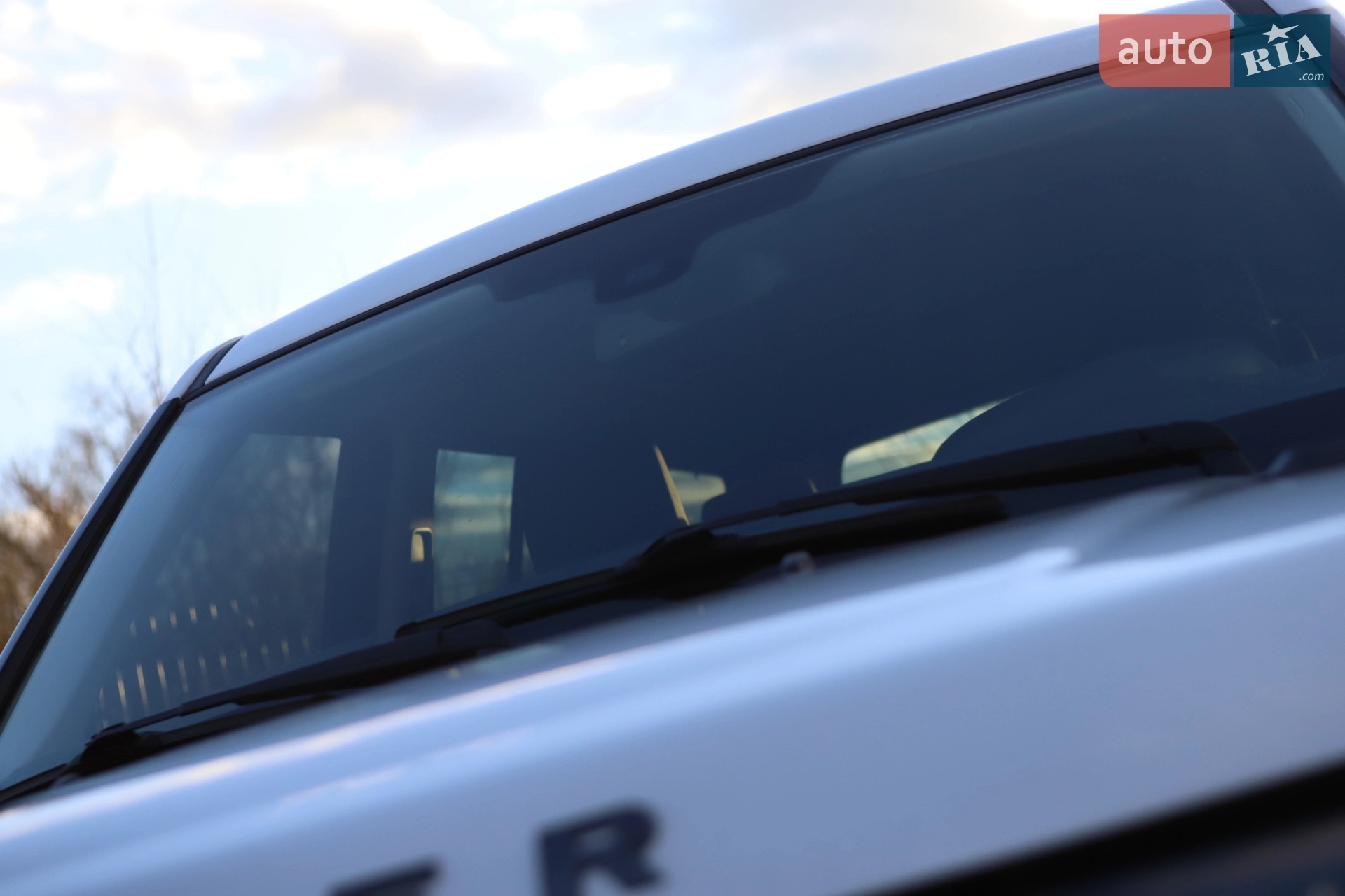 2015 Land Rover Discovery - мініатюра 32