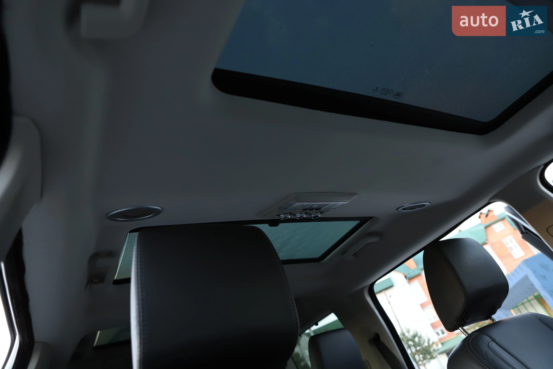 2015 Land Rover Discovery - мініатюра 81