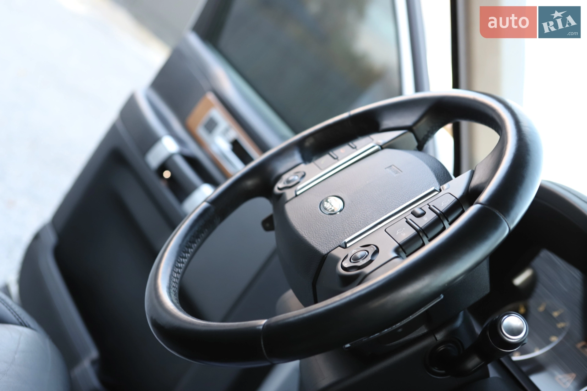2015 Land Rover Discovery - мініатюра 86