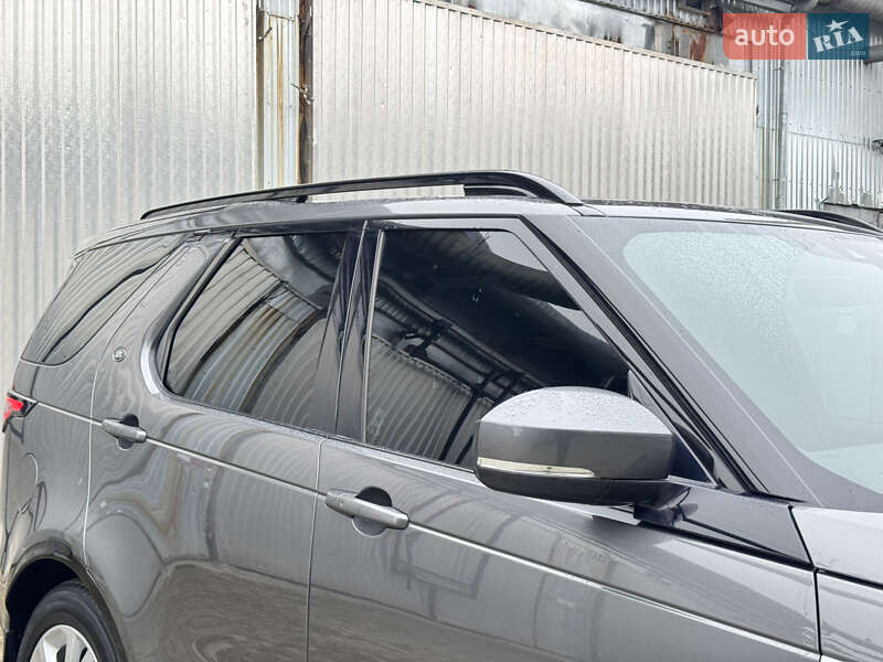 Позашляховик / Кросовер Land Rover Discovery 2017 в Ковелі