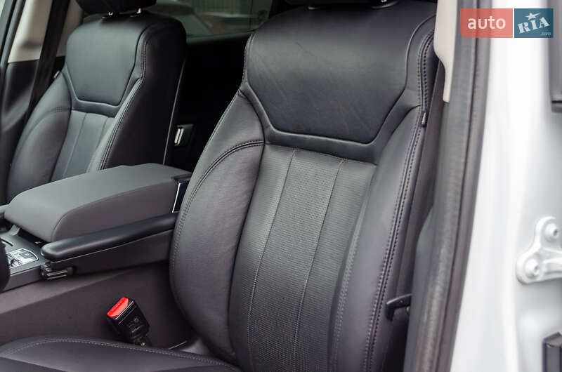 Позашляховик / Кросовер Land Rover Discovery 2018 в Києві