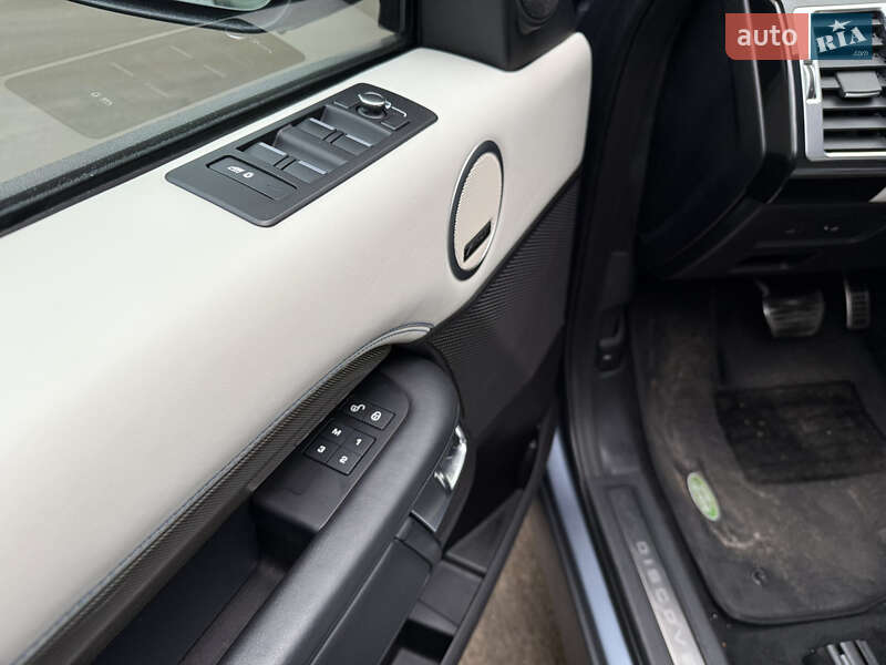 Внедорожник / Кроссовер Land Rover Discovery 2018 в Чернигове