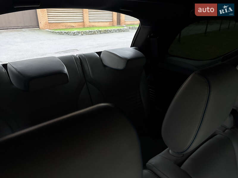 Внедорожник / Кроссовер Land Rover Discovery 2018 в Чернигове