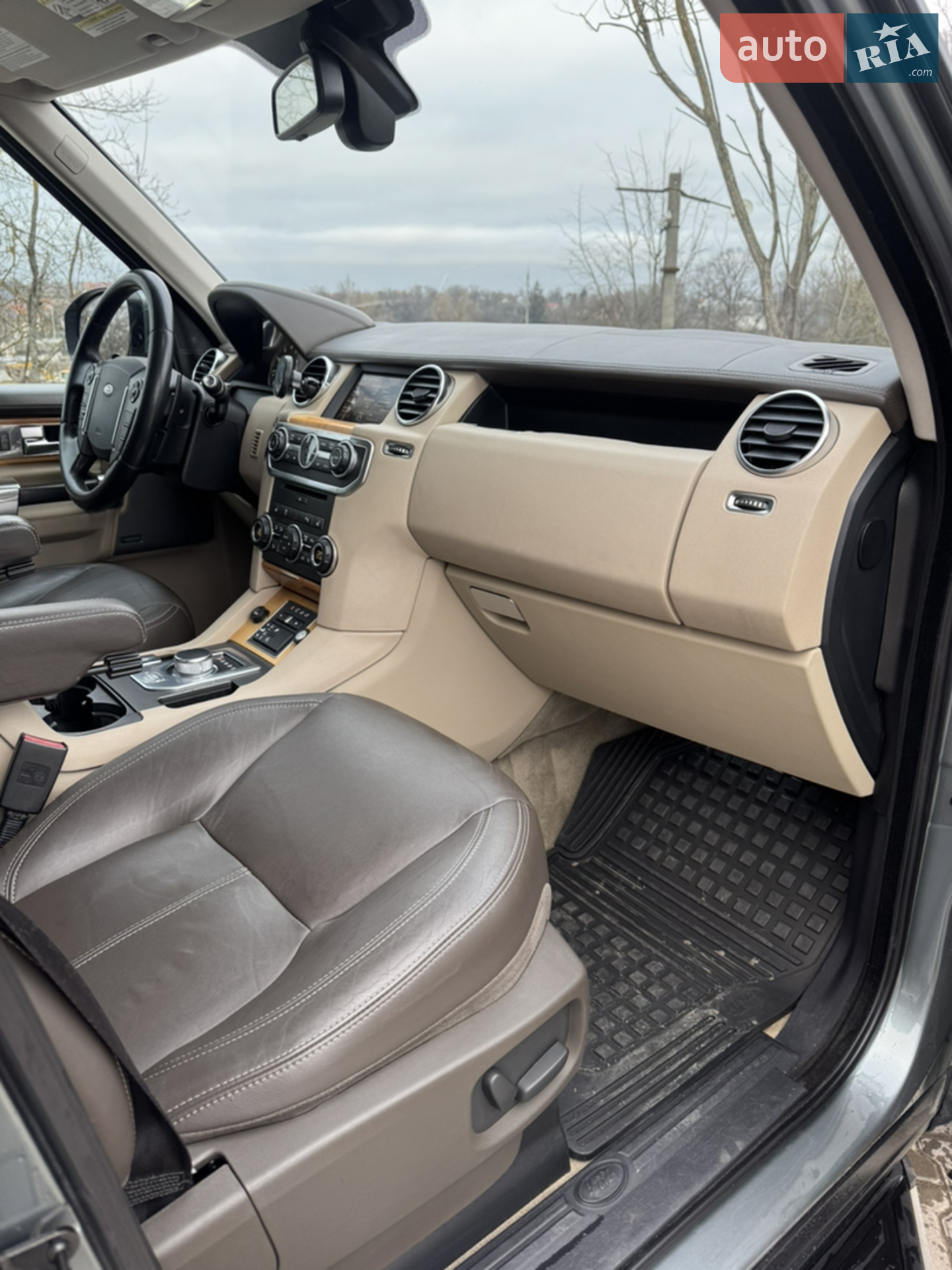 2014 Land Rover Discovery - мініатюра 28