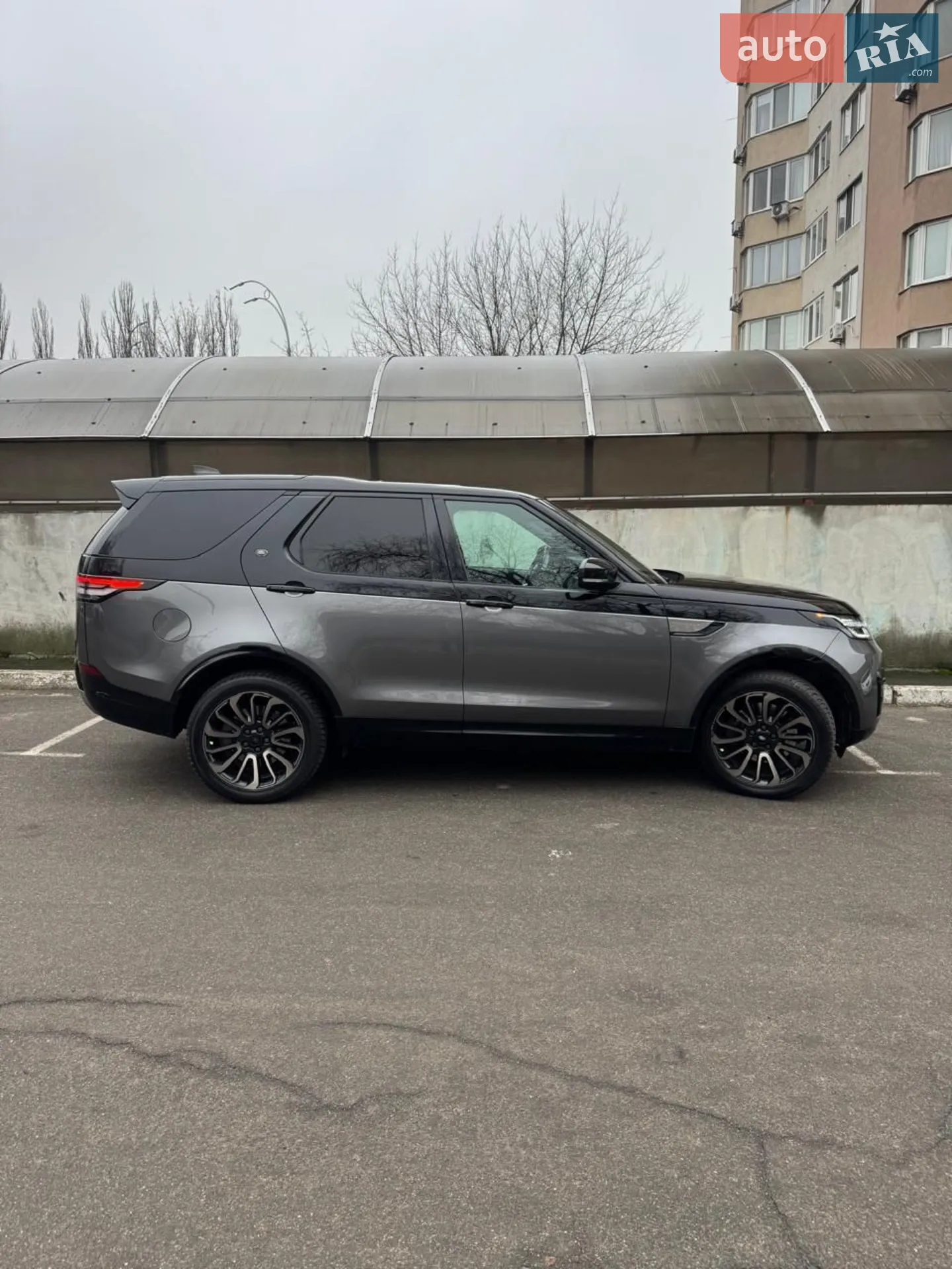 2017 Land Rover Discovery - мініатюра 4