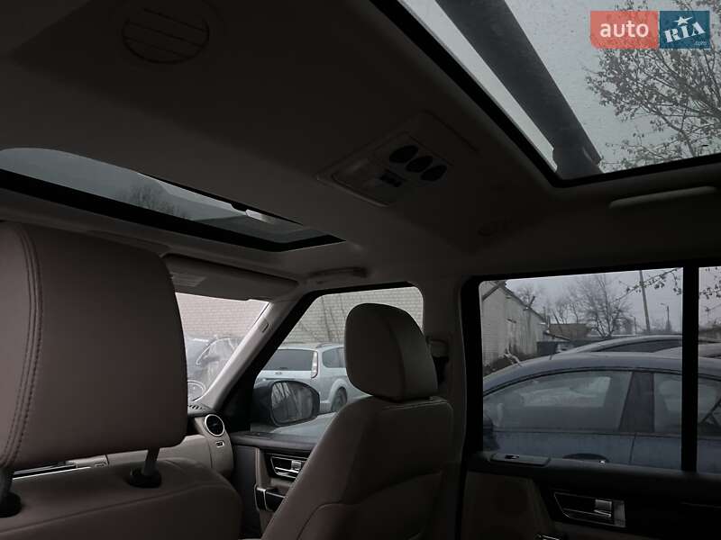 Позашляховик / Кросовер Land Rover Discovery 2015 в Черкасах