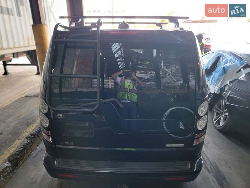 Позашляховик / Кросовер Land Rover Discovery 2015 в Черкасах