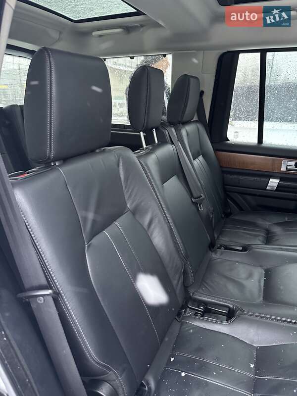 Внедорожник / Кроссовер Land Rover Discovery 2015 в Львове