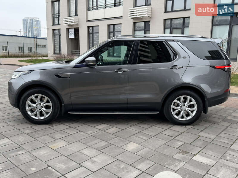 Внедорожник / Кроссовер Land Rover Discovery 2017 в Киеве
