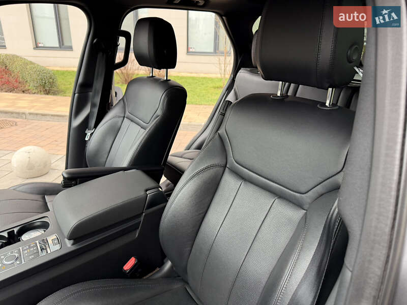 Внедорожник / Кроссовер Land Rover Discovery 2017 в Киеве