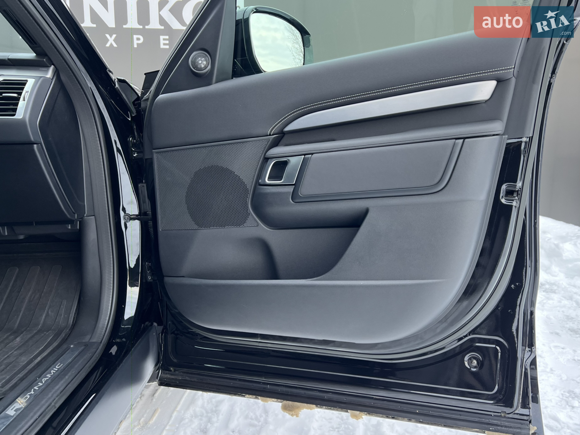 2023 Land Rover Discovery - мініатюра 33