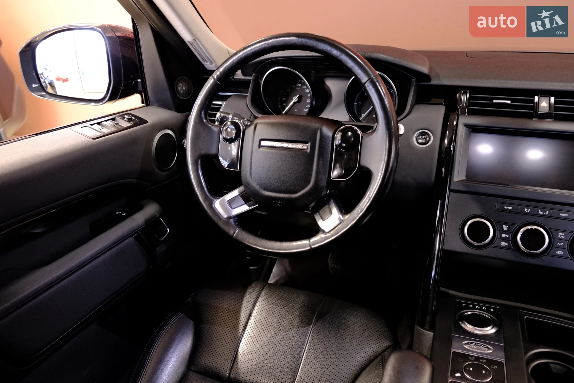 2019 Land Rover Discovery - мініатюра 46