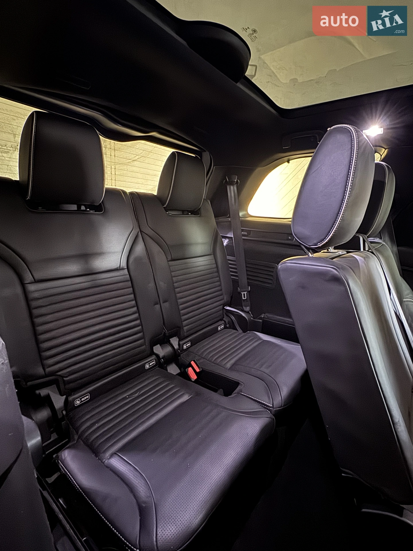 2018 Land Rover Discovery - мініатюра 19
