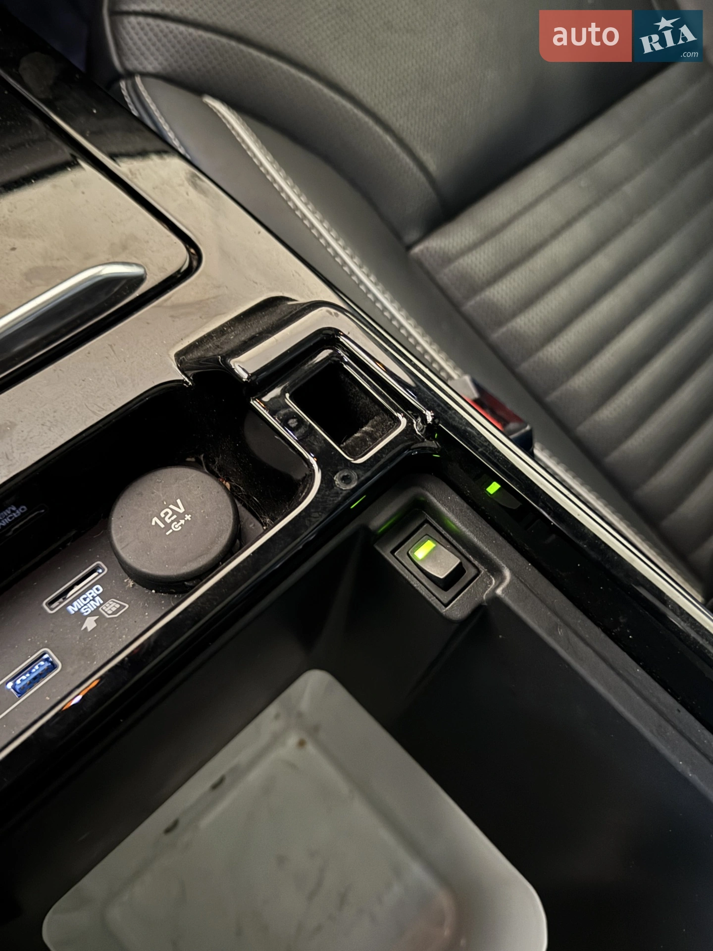 2018 Land Rover Discovery - мініатюра 39
